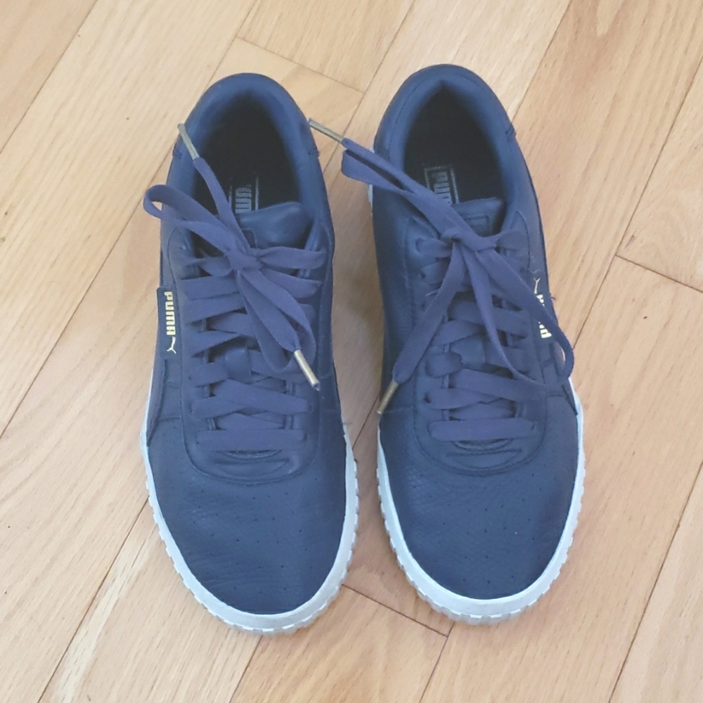 Puma Cali Emboss Low-Top Leather Sneakers in Navy Size 9.5 - Picture 2 of 10